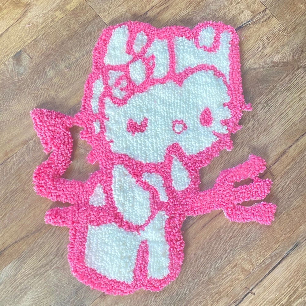 Hello Kitty Rug - Picture 2 of 2